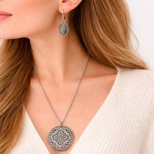 Silver tone set earrings necklace filigree